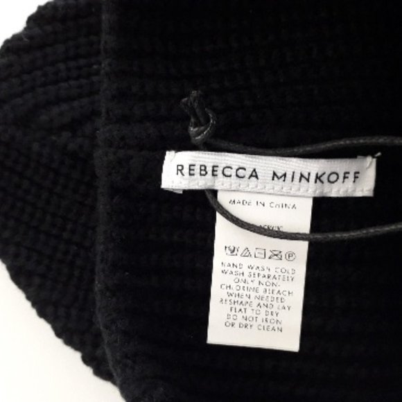 NWT - REBECCA MINKOFF SOFT RIBBED BEANIE WITH EMBROIDERED STARS - Picture 4 of 5